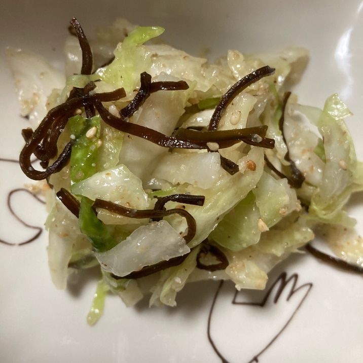 キャベツの塩昆布和え